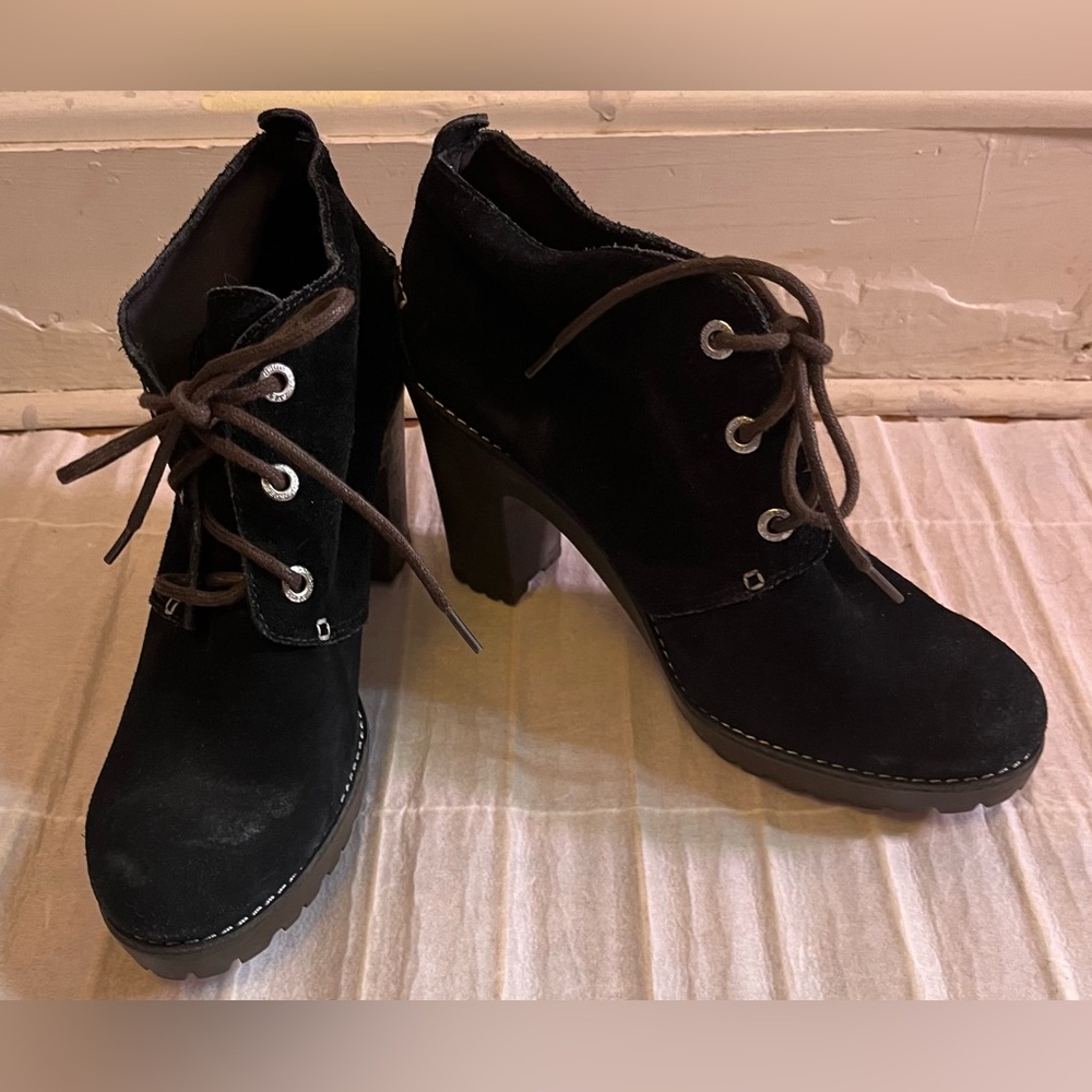 Sperry Top Sider Women’s Black Suede Lug Lace Up Booties Chunky Heel Size 9